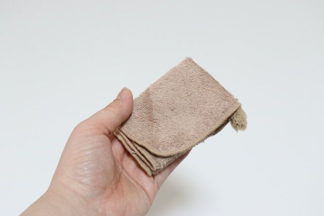 セリア タオルハンカチ しっぽ茶