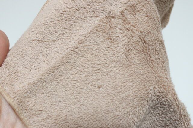 セリア タオルハンカチ しっぽ茶 素材感