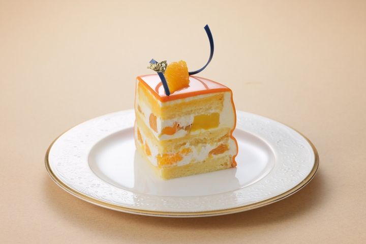 静岡のホテルにJリーグ名門の「コンセプトルーム」が誕生！まさに“オレンジ一色”…これがサッカーの街