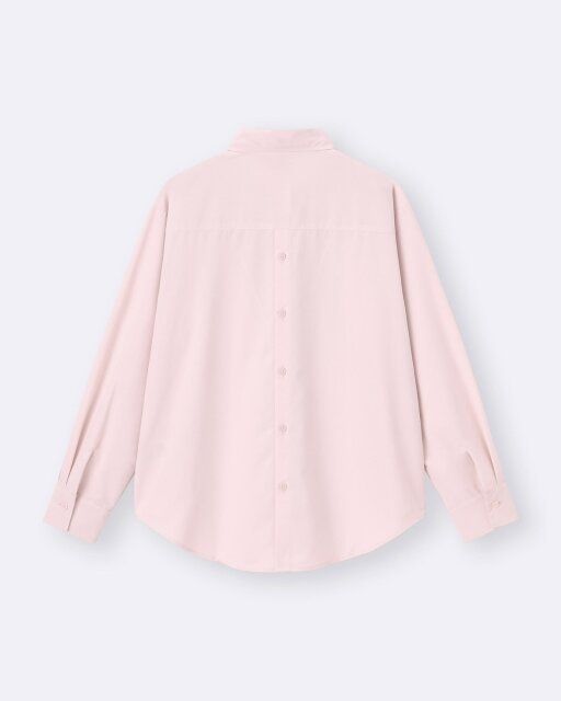 GU バックボタンシャツ PINK 後ろ側