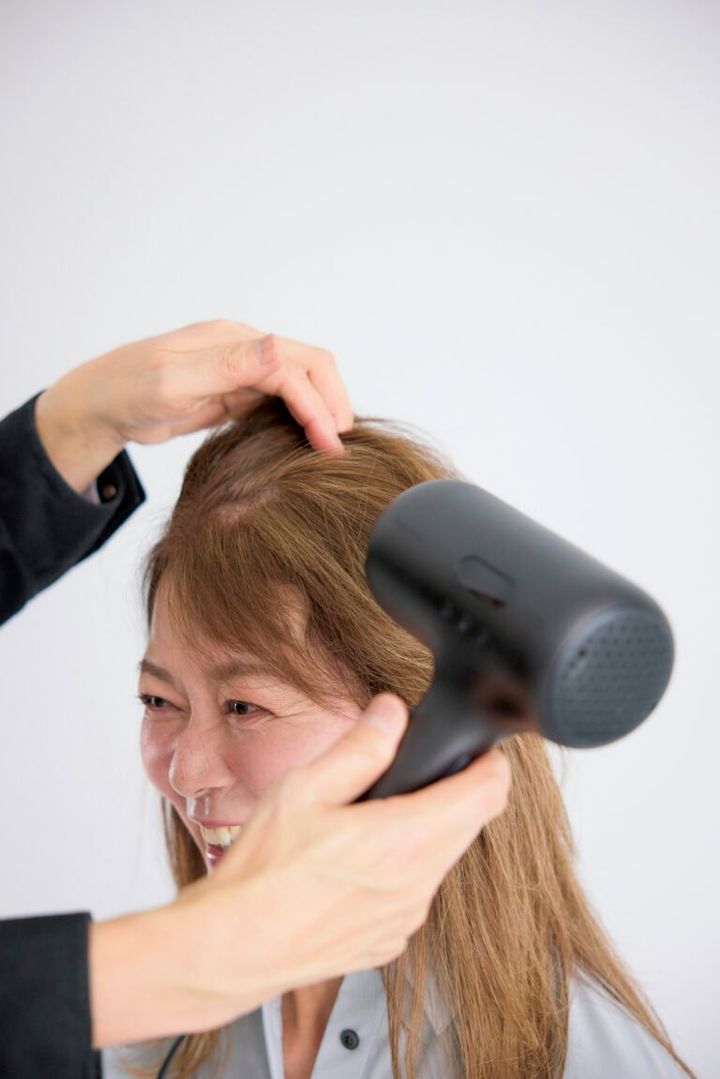 【1】クセのある人は前の晩に根元をしっかり乾燥