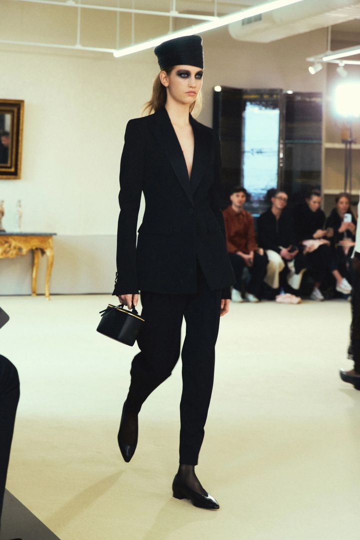 アルチュザラ2025-26年秋冬コレクション