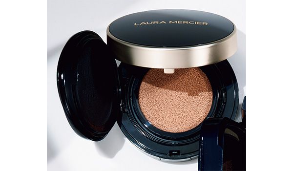 ローラ メルシエ フローレス ルミエール ラディアンス パーフェクティング クッション