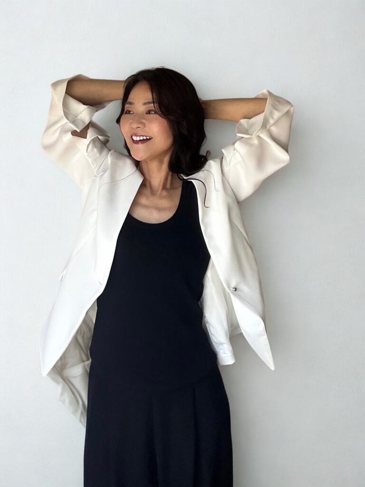 桜井智子さんのジャケットコーデ