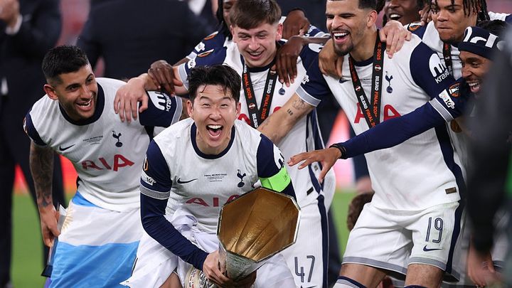 人種差別？欧州最大級の大会で優勝の韓国人FW、主将なのに優勝メダルを受け取れず物議