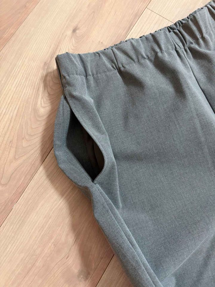 画像1: パンツだけで