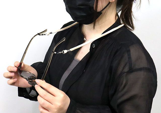 宝島社のモノマスター7月号増刊号付録の調光サングラス6