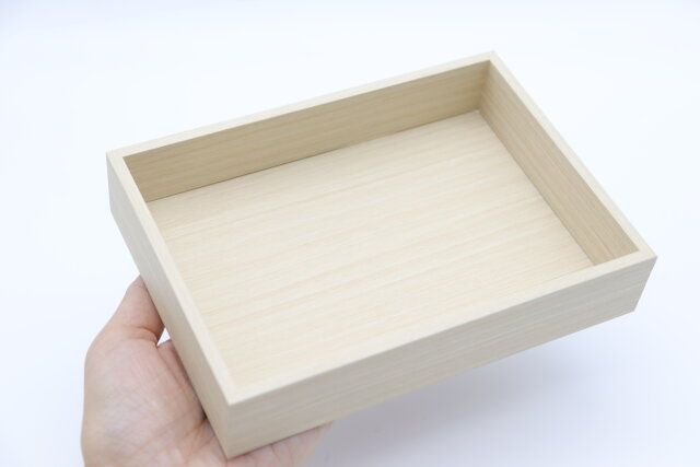 ダイソーの木目調トレー
