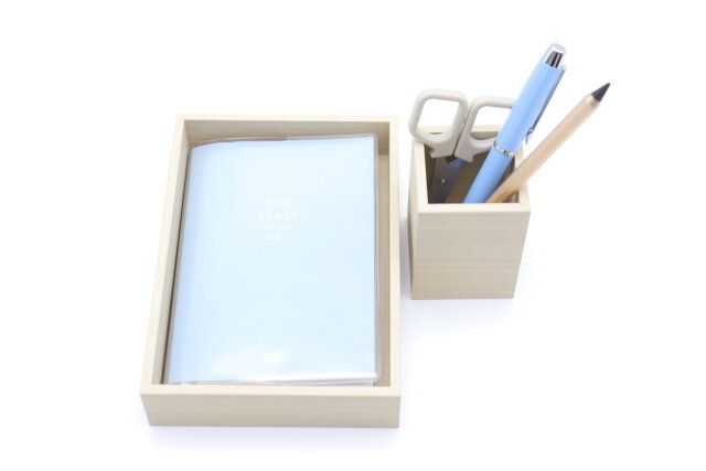 ダイソーの木目調トレーは小物入れにおすすめ