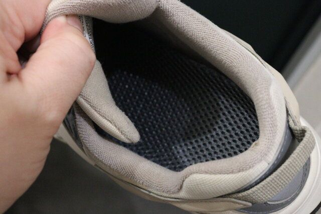 ダイソーのホールド感があるEVAフォームカップ＋（25cm－28cm）