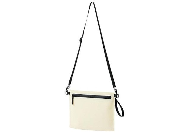 耐水生地を使ったサコッシュ