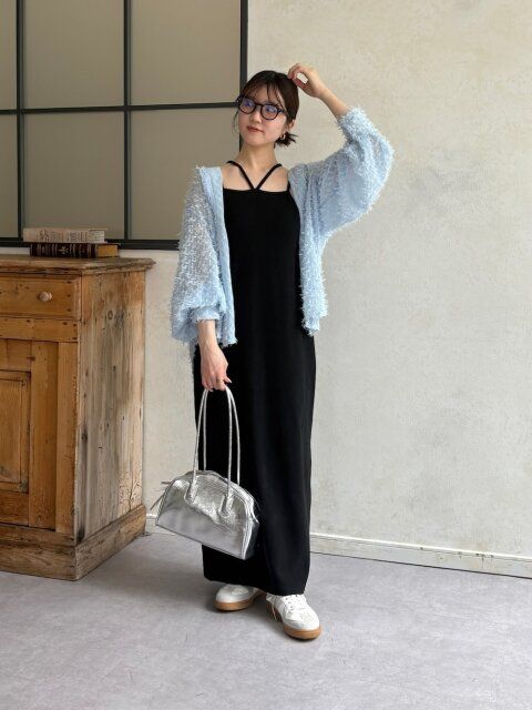 黒キャミワンピースコーデ2