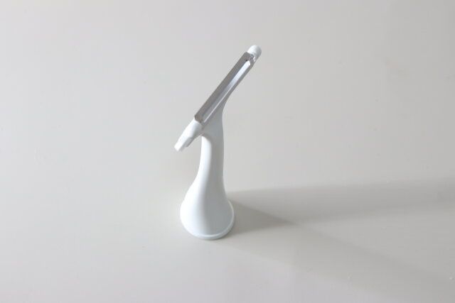 シンプルピーラー立つんです！ 自立