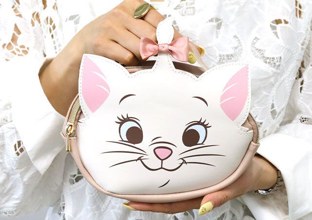 宝島社のムック付録のディズニーのおしゃれキャットマリーのフェイスポーチ4