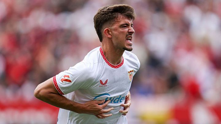 違法賭博で逮捕された23歳DF、儲け方の手口とは…「友人に賭けさせて、わざとイエローをもらう」