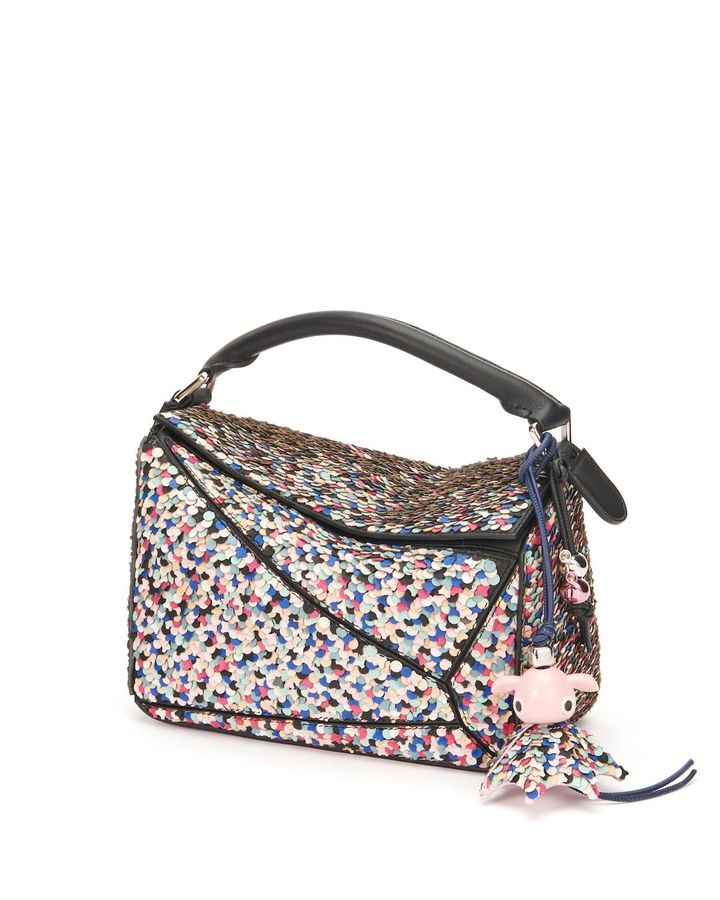 「パズル10 コンフェッティ」本体 H16.5cm ¥902,000 「パーティ パズ チャーム」¥99,000