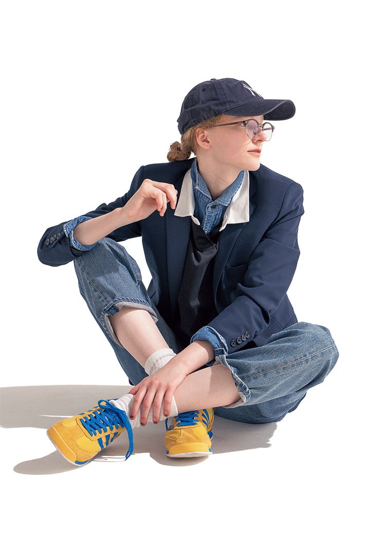 カラースニーカーには白ソックスが正解！ 春夏のおしゃれな足もとコーデ10選