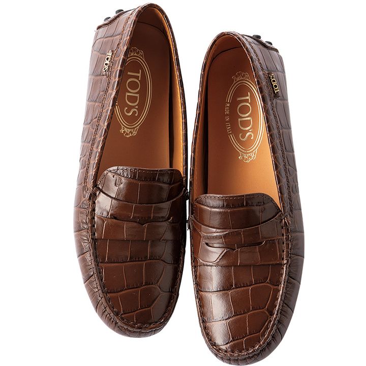 トッズの型押しゴンミーニのローファー