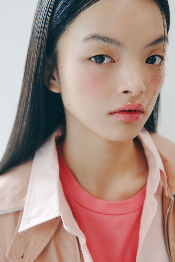 リップとチークであっという間に今っぽい顔に！おすすめコスメとメイクテク