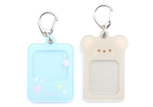 ダイソーのフォトキーホルダーのゲームモチーフとアニマルモチーフ