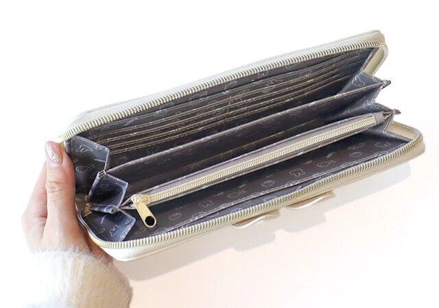 miffy 耳つき14ポケット長財布 BOOK ホワイトver．使用例