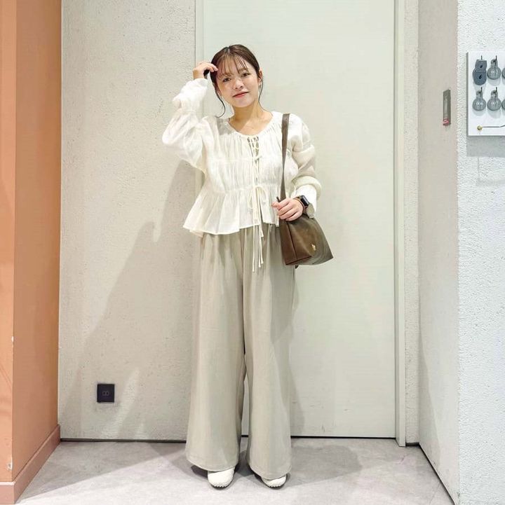 【SNAP】キルティング素材のスニーカーはゴムベルトで歩きやすい！ことさん