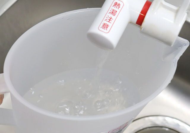 ダイソーの熱湯が入る耐熱ピッチャー（2L）