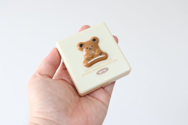 ダイソー メイクブラシセット（Bタイプ、4本、ミラー付）