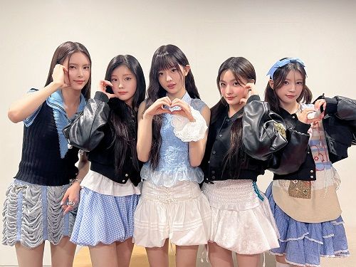 培花女子大学でのILLIT