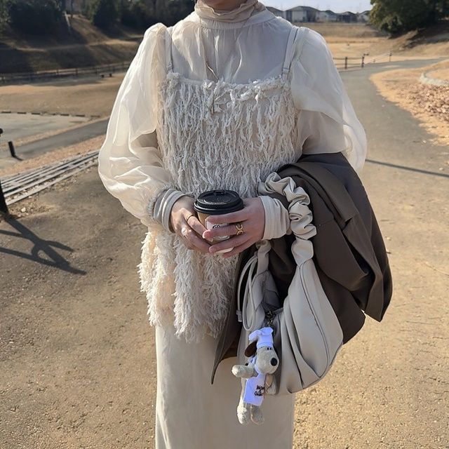 Avail「カットビスチェ」