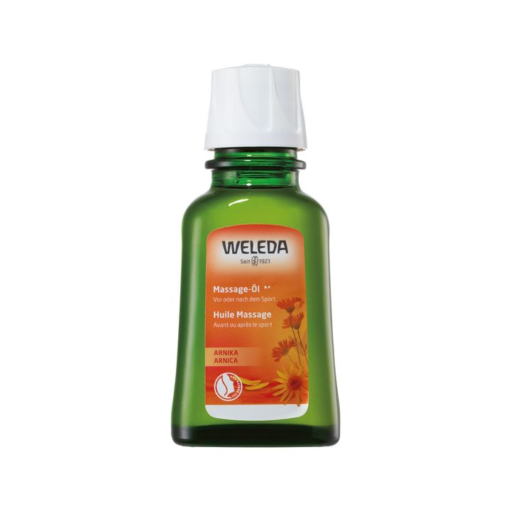血行促進や抗炎症作用が高いといわれるアルニカエキスが豊富な超ロングセラー。スポーツ選手のセルフケアにも使われるほどの優れたリリース効果が。アルニカ マッサージオイル 100ml ￥3,630／ヴェレダ・ジャパン