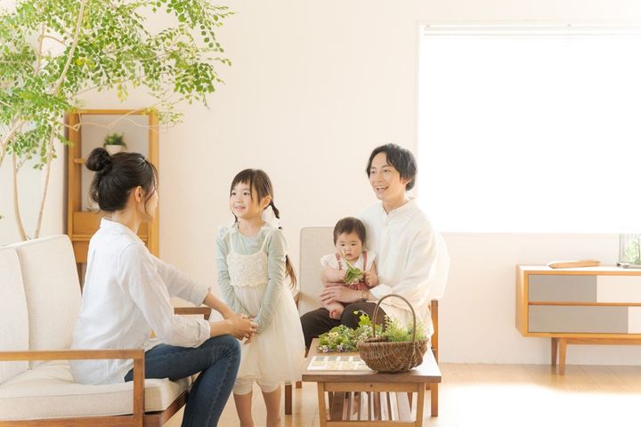 今だから思う「家族の変だった行動」は？