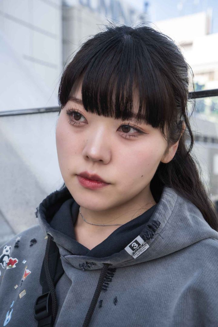 画像3: 細めのデニムとシックなブーツでバランスを整える！