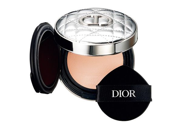 ディオール ディオールスキン フォーエヴァー イドラ グロウ クッション