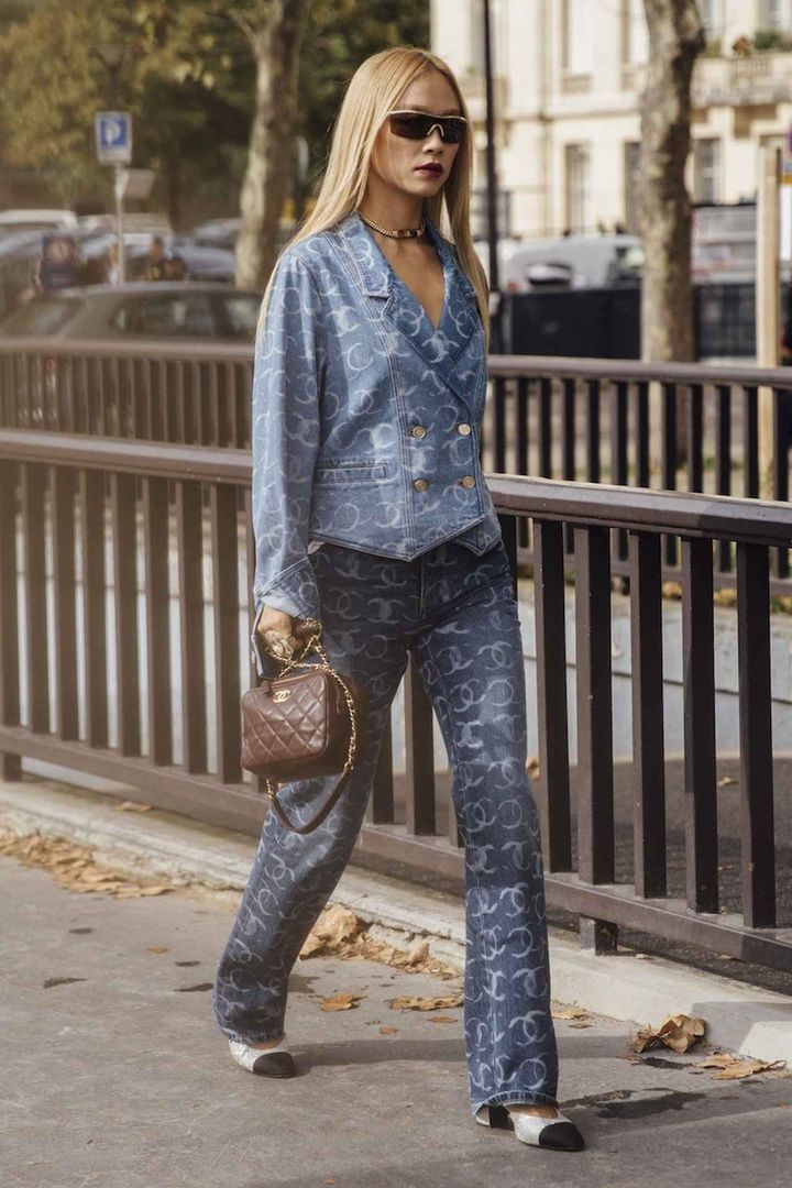 画像: カジュアルデニムをスタイリッシュに着こなす