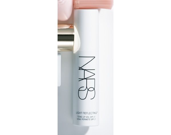 NARS ライトリフレクティング トーンアップヴェール