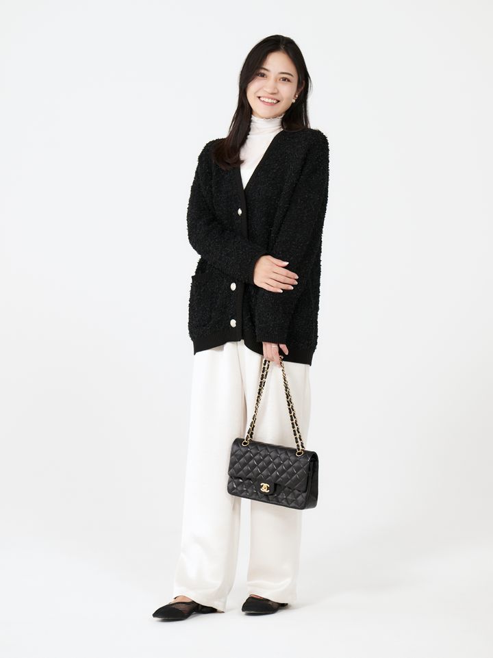 クラウドチームVERY酒井理央の春コーデの全身