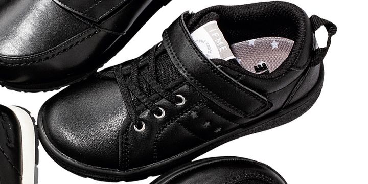 イフミーの子供向け黒シューズ