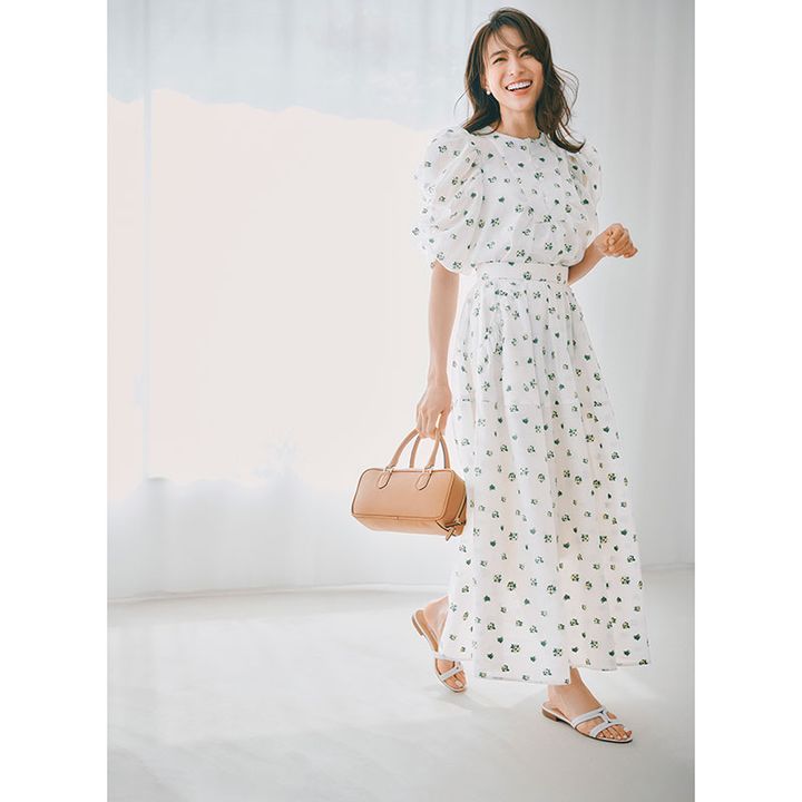 上品な小花柄セットアップ