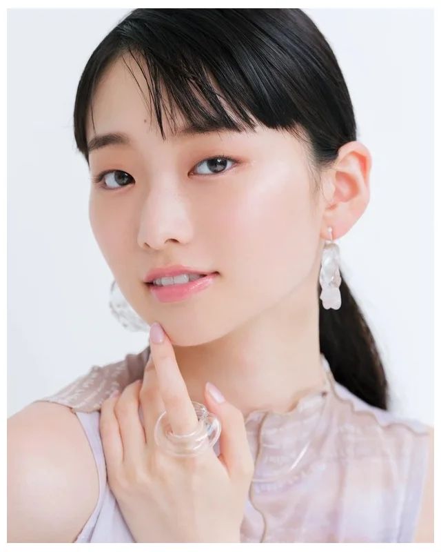 トゥルーディメンションレイヤリングチークの使い方