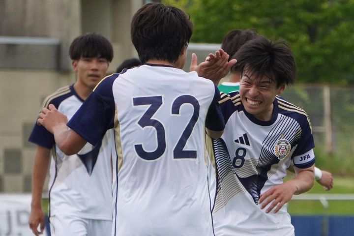 「いつかこいつらとやりたい」大学4年目でトップチームに入った東洋大MF相澤亮太がジャイキリ誓う