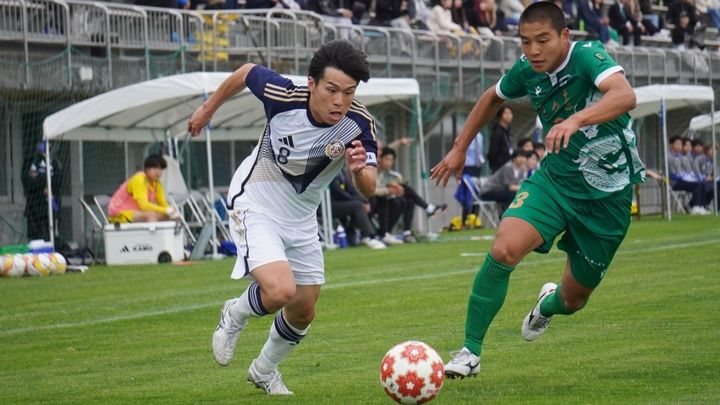 「いつかこいつらとやりたい」大学4年目でトップチームに入った東洋大MF相澤亮太がジャイキリ誓う