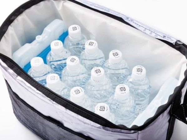 「ダイソーが天才アイテム出した」ソロキャンにも大活躍！ミニテーブルが優秀すぎる！