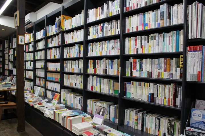 本屋Titleの棚