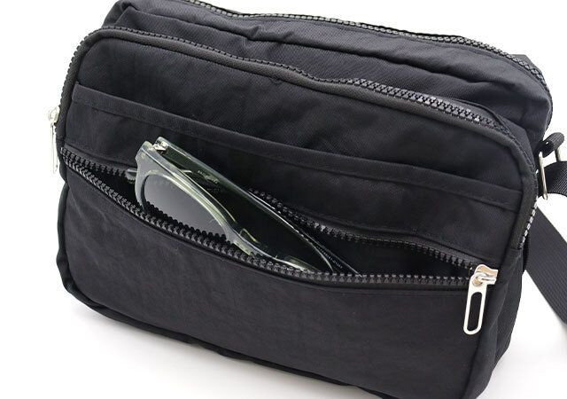 宝島社のフォンチュナーレのショルダーバッグの付録5