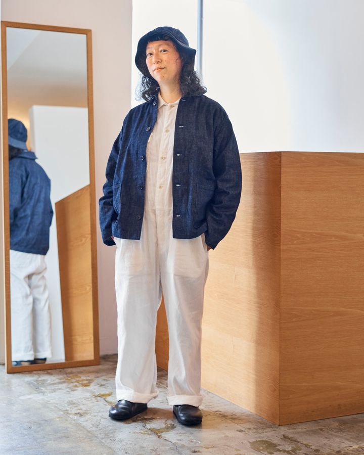 オールインワンを仕上げるデニムのハット＆カバーオール！デニムスタイルにオリジナリティをひとさじ【デニム上手をスナップ】
