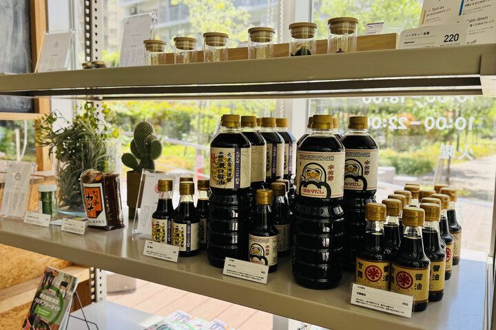 キャロットケーキが人気♪緑が揺れるガラス張りのカフェで癒されて。大崎「カフェ&ホール アワーズ」