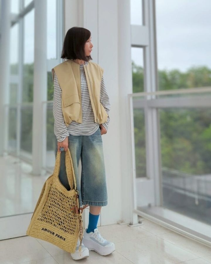 ベルシュカのデニムバミューダショーツコーデ