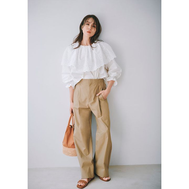 甘ブラウスコーデ