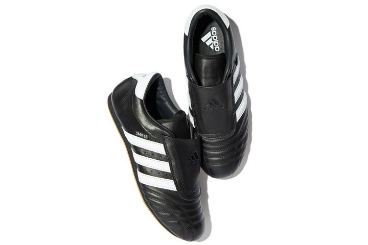 モノクロとカラースニーカーどっちもあると超便利。おすすめスニーカー13選